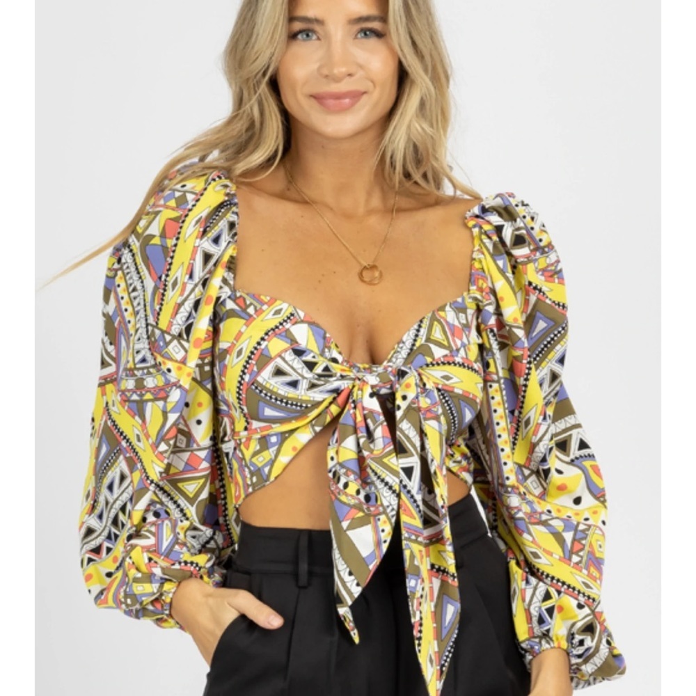 0325 NEW BOUTIQUE YELLOW GEOMETRIC TIE FRONT BLOUSE